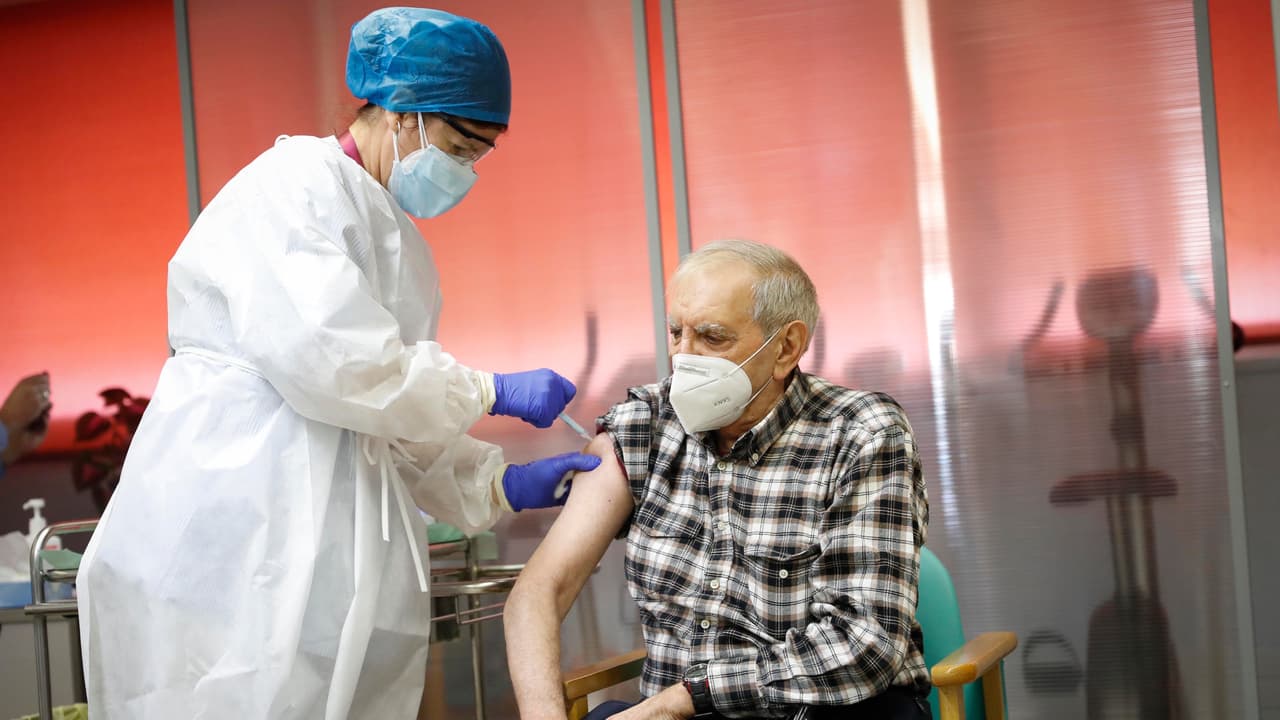 El 77% de las muertes por COVID-19 en Utah corresponden a pacientes mayores de 65 años de edad.