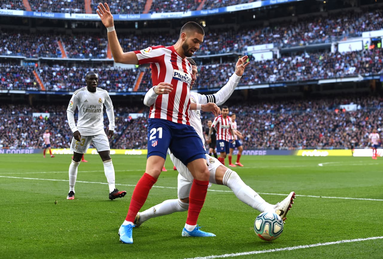 Real Madrid llegó a 49 unidades tras 22 partidos disputados en La Liga. Karim Benzema anotó al 56’.