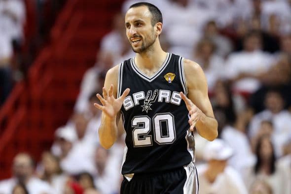 Ginóbili se notó frustrado anotando solo cinco puntos.