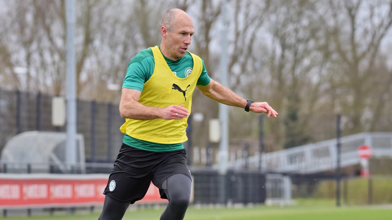 Arjen Robben vuelve a entrenar con el Groningen seis meses después