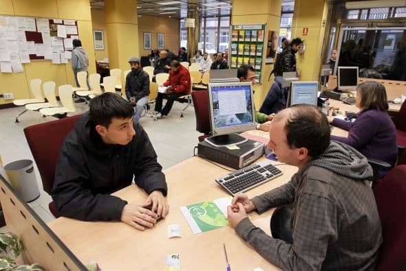 A su vez, también se dio a conocer que también se ha incrementado el colectivo de las personas que buscan su primer empleo en un 2.84%.