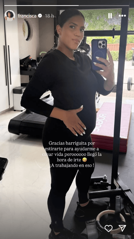 Francisca mostró su “barriguita” postparto.
