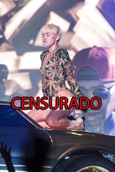 Miley Cyrus con manitas juguetonas en su 'Bangerz Tour'. En Los Ángeles la reina del escándalo se presentará a partir del 20 de febrero. ¿Será que además de la música, presentará su técnicas íntimas en cada concierto? Te damos un adelanto gráfico.