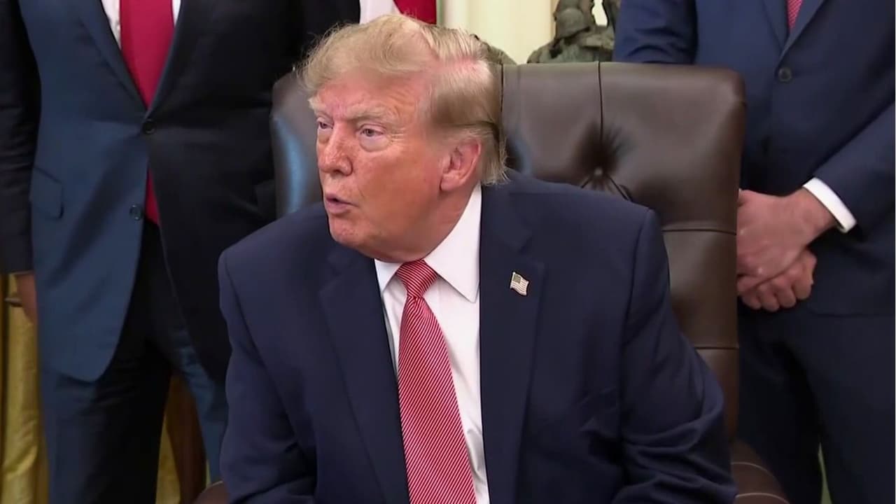 "¡Silencio! ¿Estás enfermo?: Trump vuelve a protagonizar un choque verbal con un periodista