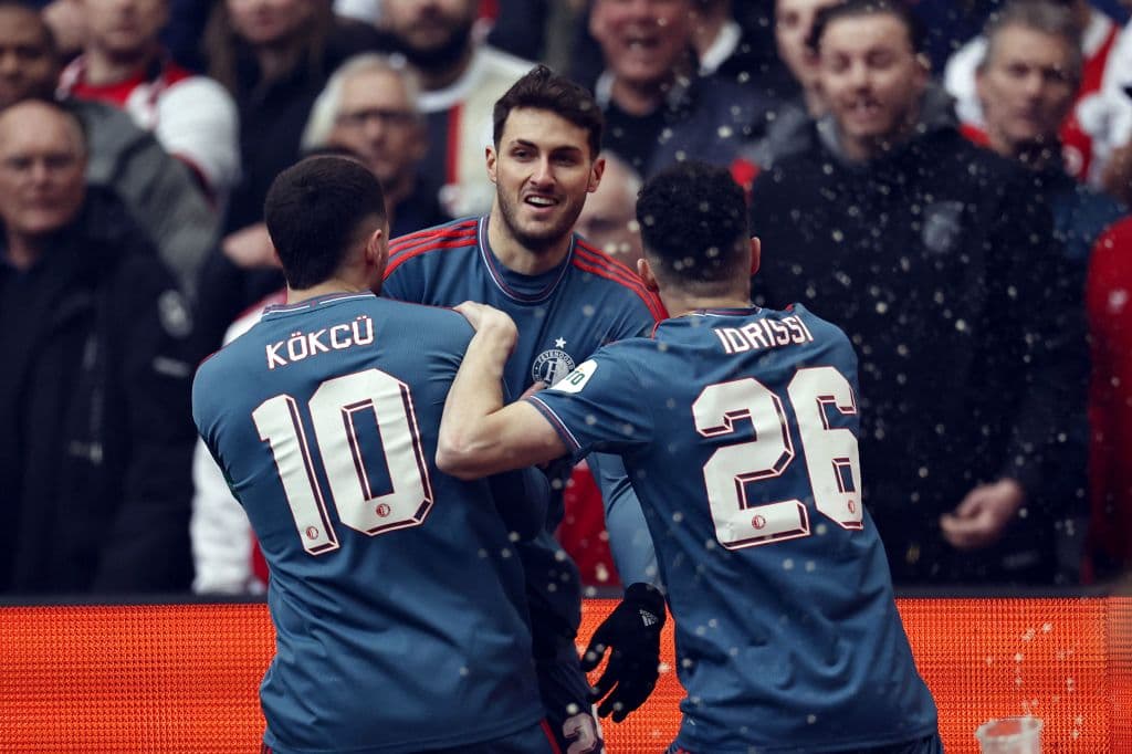 ¡Comienza la puja! Santi Giménez es seguido por Lazio, Atleti e Inter