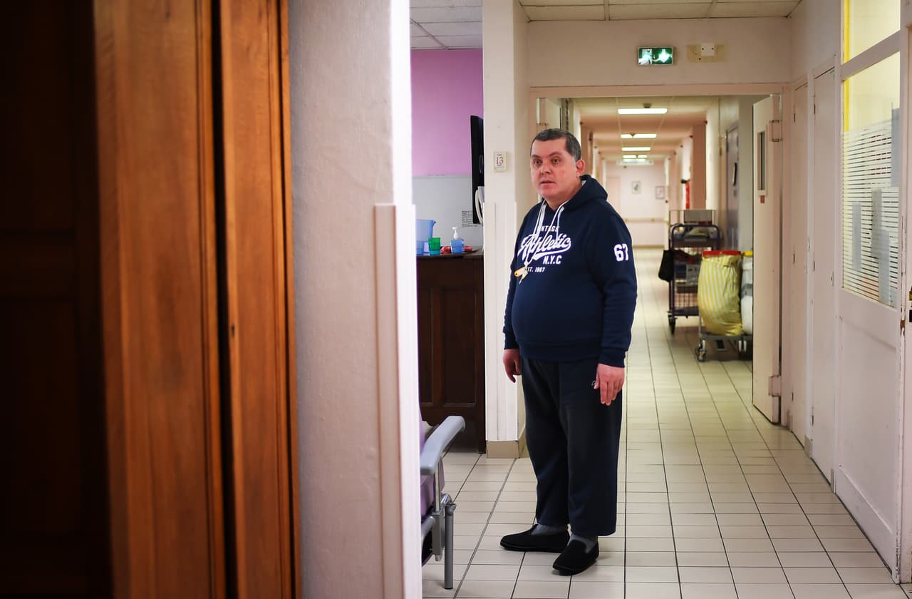 Jean-Jacques admite que cuando llegó era difícil: 
<b>"Lloré, no me lavé, no quería ver a nadie"</b>, pero hoy está feliz con su nueva vida.