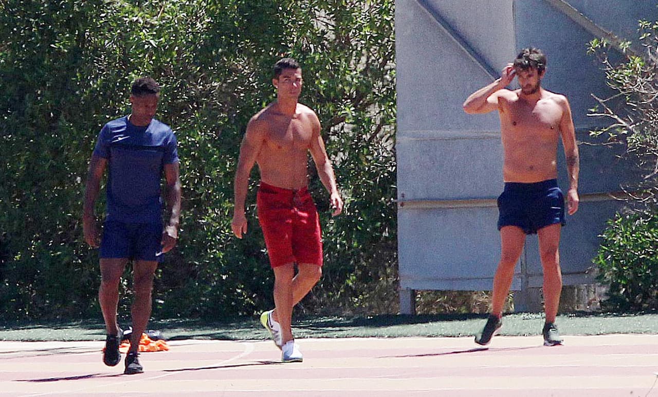 Cristiano Ronaldo sigue presumiéndonos su buen físico.