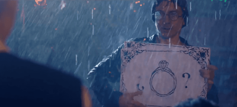 Y bajo la lluvia dile lo mucho que la amas.