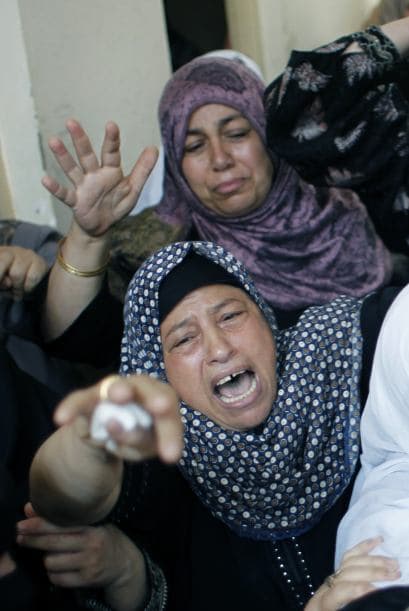 Al menos 600 palestinos han muerto hasta este martes en Gaza a causa del conflicto armado entre Israel y Hamas. Una estimación de las Naciones Unidas señala que casi ocho de cada 10 de las víctimas son civiles. Cifras del Ministerio de Salud de Gaza reportan que más de 3 mil 700 han quedado heridos. Mientras Israel ha informado que sus fuerzas armadas han matado a más de 180 militantes, reportando la baja de 27 de sus soldados.