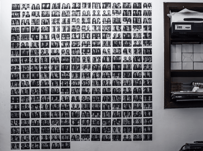 Para ellos, el pelo es más que unos mechones que adornan la cabeza y un corte es “más que un capricho estético, porque nos aleja del confort y nos obliga a repensarnos como individuos”, explican a Univision Trends.