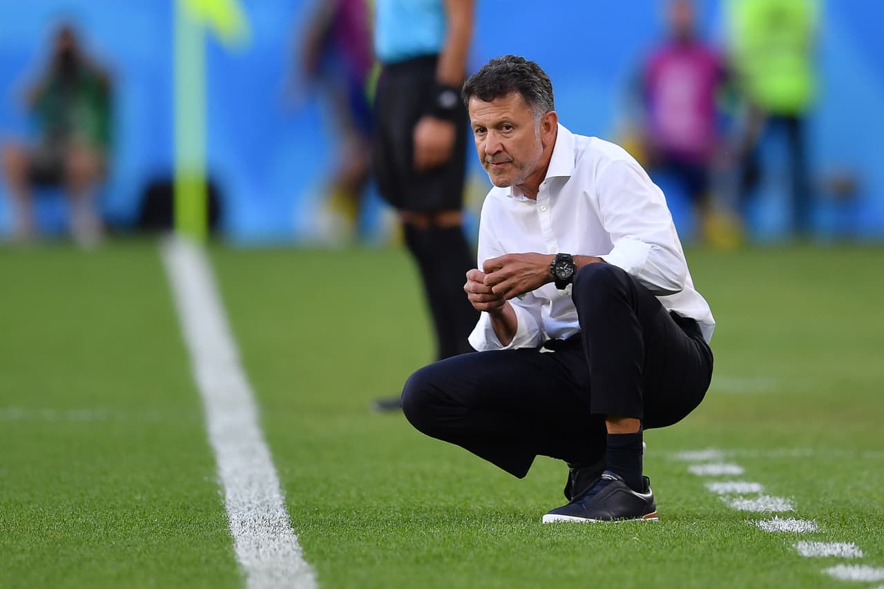 Mexico's coach Juan Carlos Osorio during the Russia 2018 World Cup Group F football match between Mexico and Sweden at the Ekaterinburg Arena in Ekaterinburg on June 27, 2018. (Photo by HECTOR RETAMAL / AFP) / RESTRICTED TO EDITORIAL USE - NO MOBILE PUSH ALERTS/DOWNLOADS (Photo credit should read HECTOR RETAMAL/AFP/Getty Images)