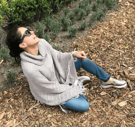 Le encanta disfrutar el tiempo en familia.