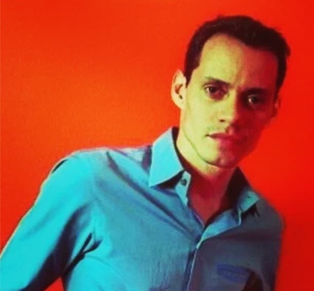 Con los años, Marc se fue metiendo más en el mundo de la música.