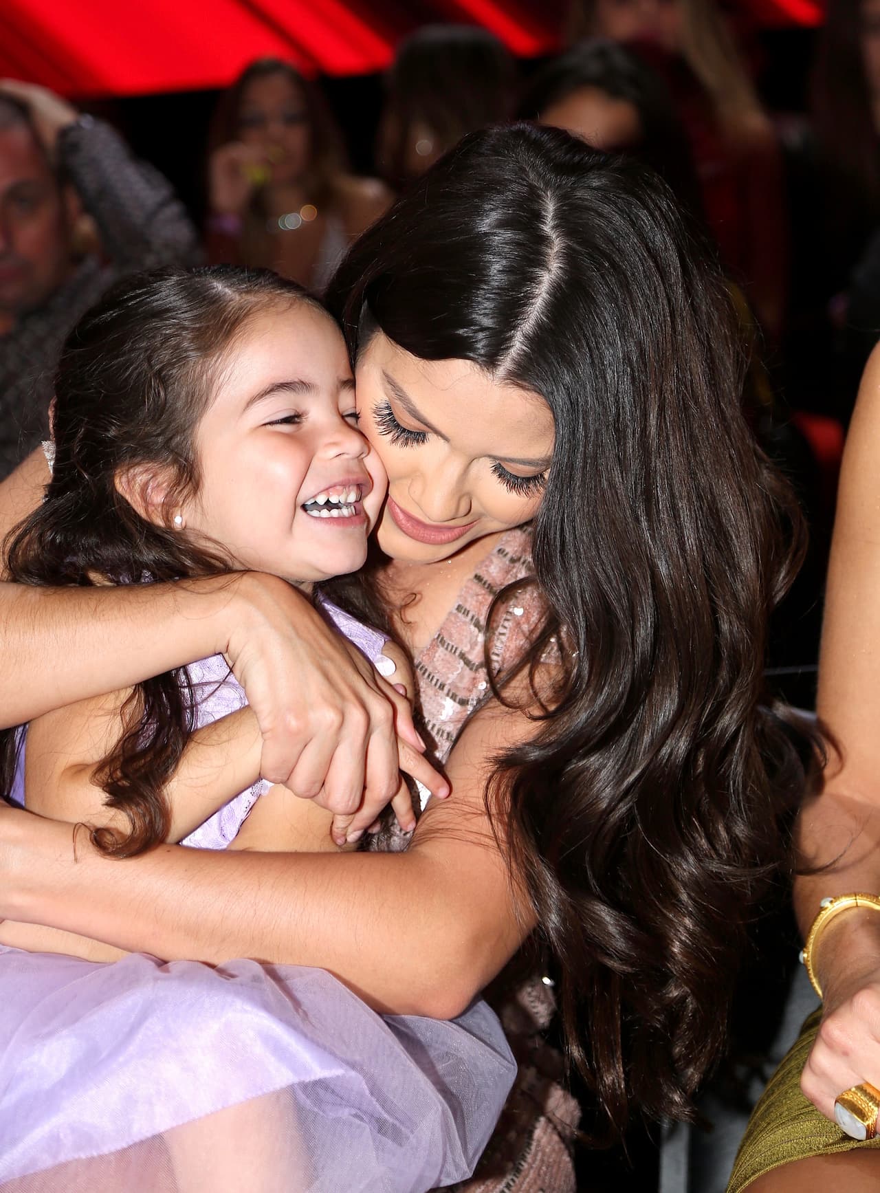 Ana Patricia estaba feliz de poder compartir estos momentos especiales con su pequeña hija de tres años.