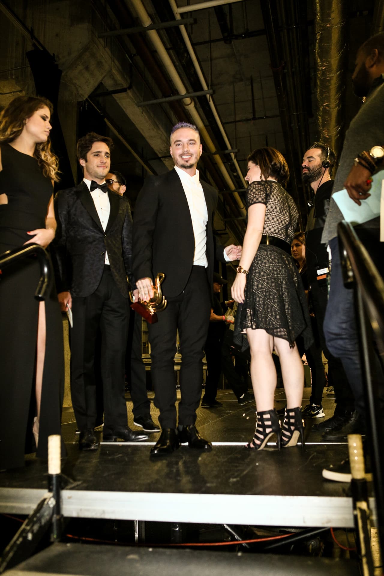 Una cosa fue lo que viste en televisión y otra lo que te perdiste. Pero, relax! Nuestro lente te trae el detrás de cámaras de la esta entrega de Premio Lo Nuestro.