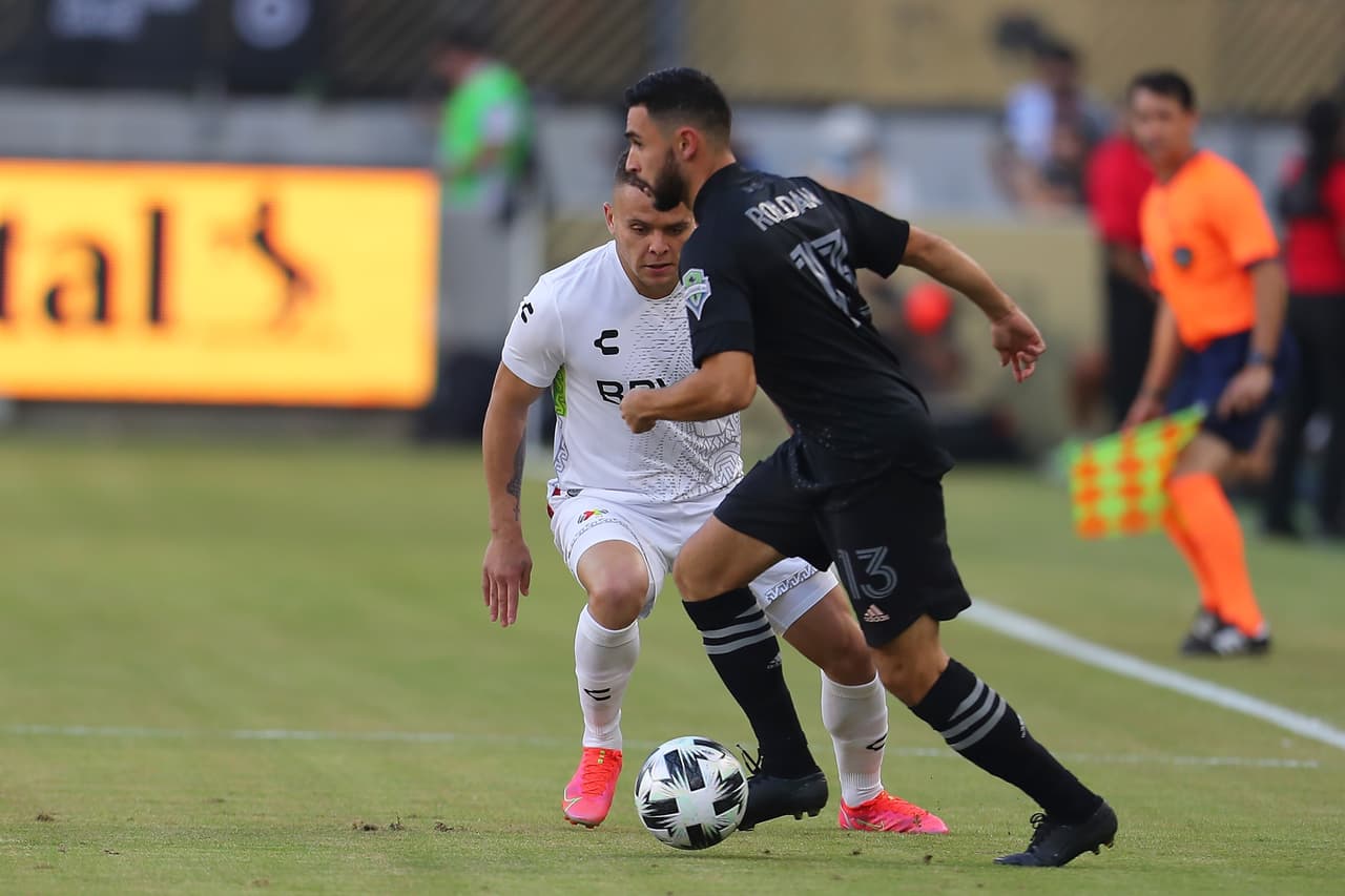 Las estrellas de la Liga MX fallan tres de sus cinco penales y la MLS no desaprovecha esa oportunidad y se quedan con partido.