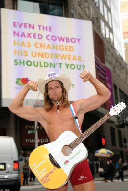 Al respecto Burck dijo que siempre ha usado esa marca de ropa interior desde que comenzó a actuar.