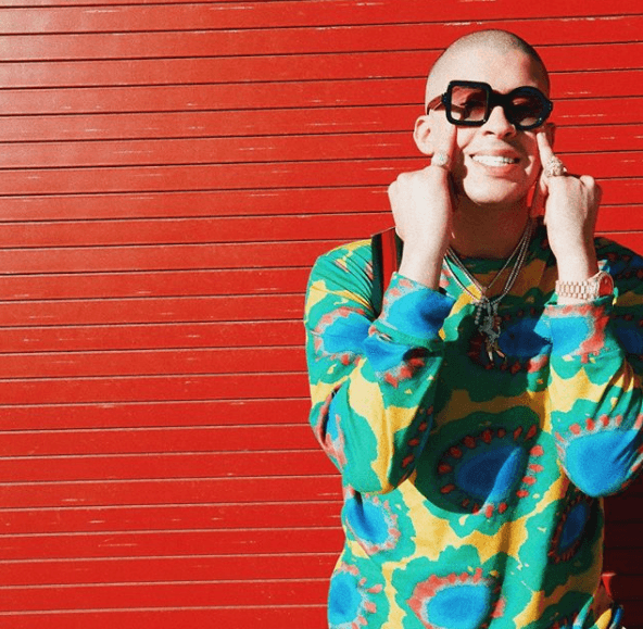 "Si te gusta o te disgusta algo, eso no significa que todos tengan que compartir tu opinión. Se trata de respeto. Es muy básico", sentenció el intérpretede 25 años que aprovechó para invitar a la audiencia a no ponerle etiquetas a las personas.