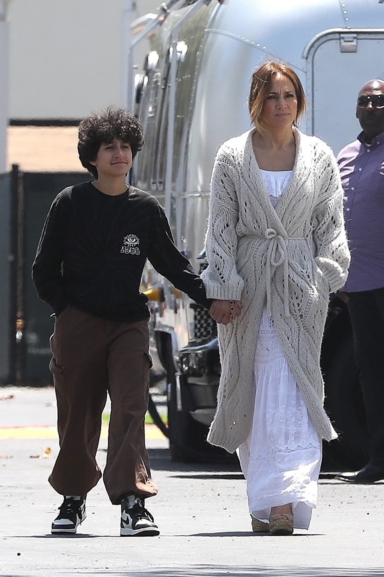 <b>Jennifer Lopez</b>
<br>La actriz es la orgullosa madre de dos hijos, los mellizos Max y Emme. Además de pasar tiempo en familia, la joven ha compartido escenario con su famosa madre.
