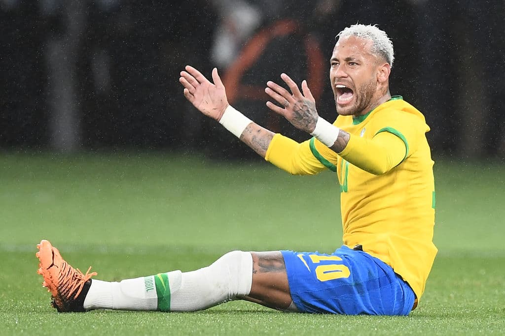 Un tanto de Neymar de penalti dio la victoria a Brasil ante Japón en un partido amistoso celebrado este lunes en Tokio, en el que los sudamericanos se encontraron con un combativos "samuráis azules" capaces de ponerlos en apuros en varias fases del partido.