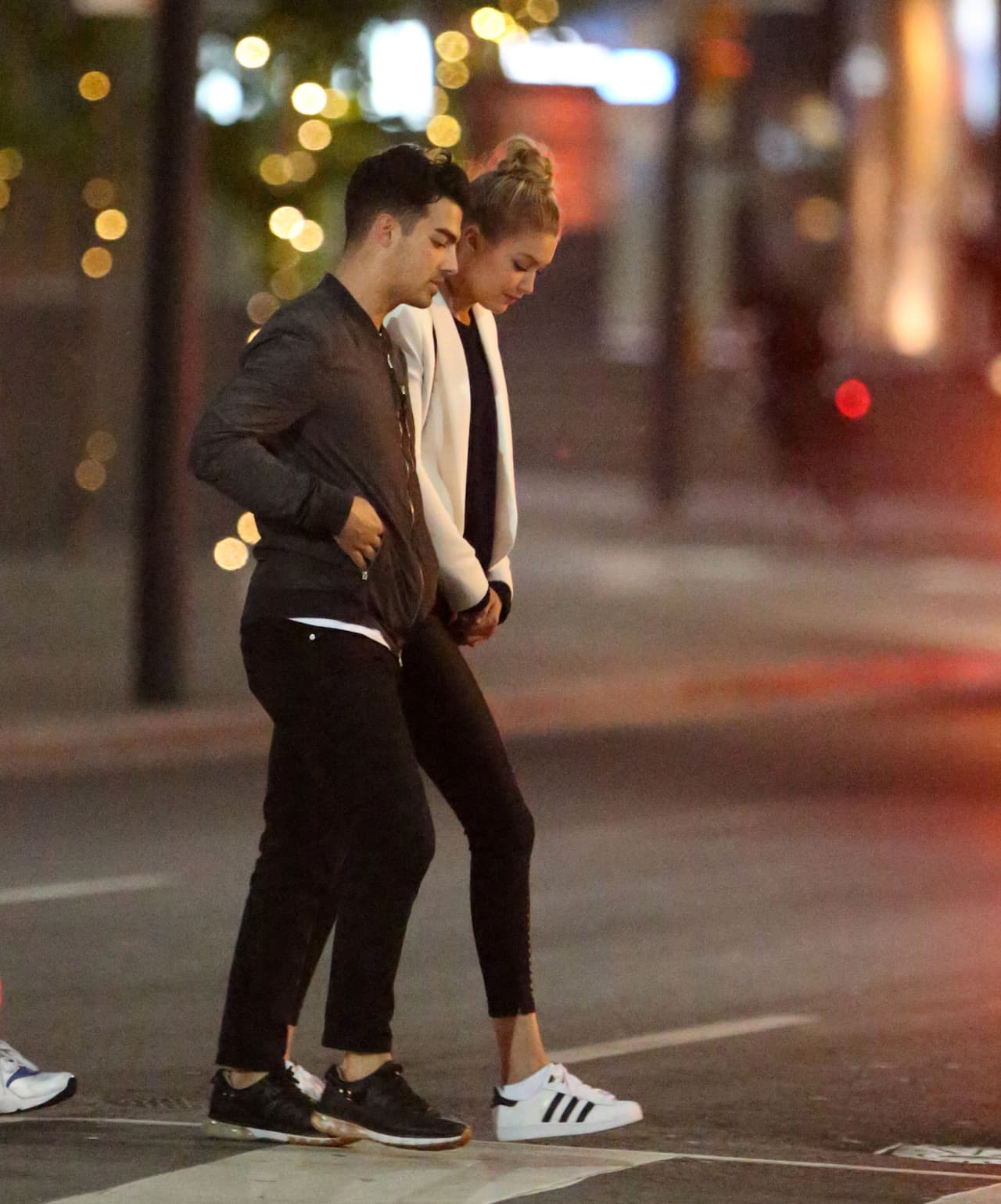 ¿Se estará cocinando el amor entre los dos?