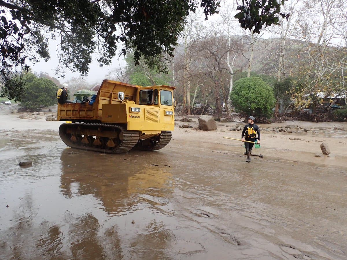 Las lluvias caídas en el condado de Santa Barbara originaron un torrente de agua y lodo que inundó el hotel rural El Capitan Canyon