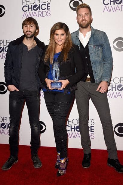 Lady Antebellum con su People's Choice Award.