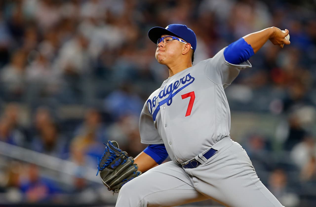 Urías, con 20 años y 62 días, fue nombrado el jugador más joven en lanzar en postemporada con el equipo. Atrás quedó el record de Don Drysdale, con 20 años y 76 días.