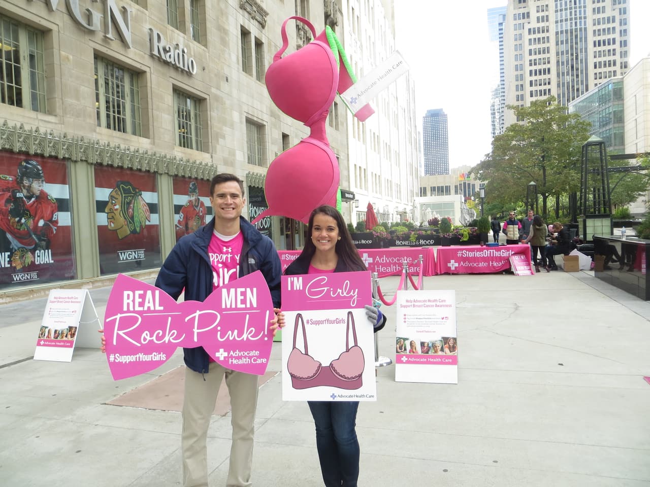 La American Cancer Society estará donando un dólar por cada foto que se comparta con el tag #SupportYourGirls en Twitter y en Instagram durante todo el mes de octubre.
