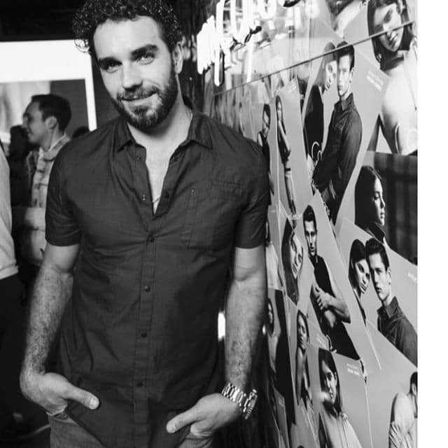 Poco a poco Marcus fue teniendo participaciones en la televisión. Sus apariciones van desde el melodrama hasta la comedia.