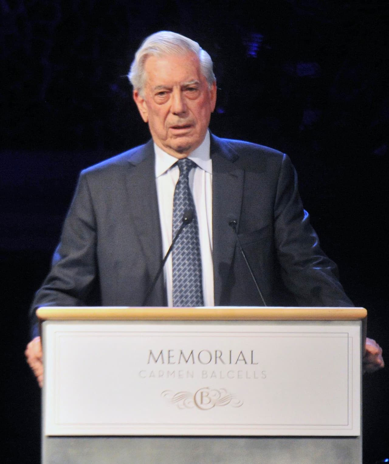 Para culminar el evento, Mario dio un pequeño discurso.