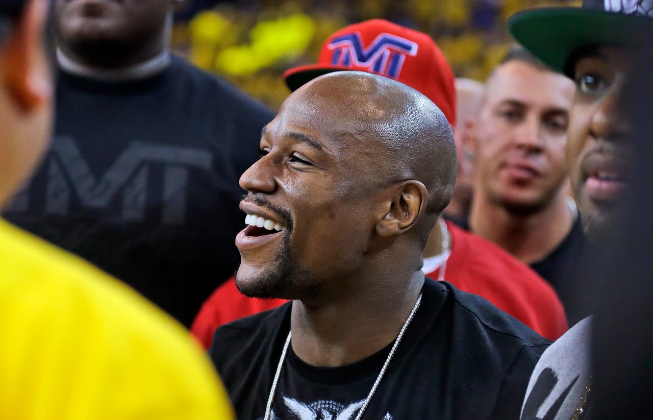 Sin impacto en Floyd Mayweather Jr. la pérdida del título OMB