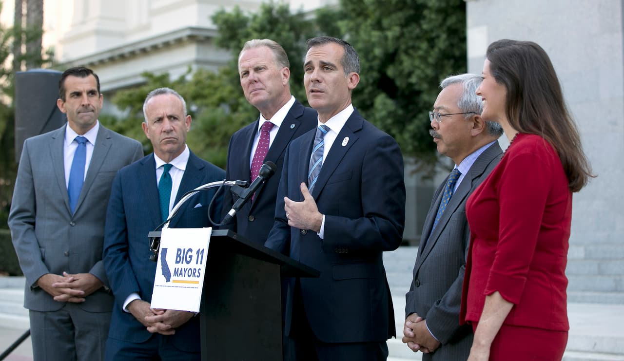 "Nos estamos ahogando en esta crisis": alcaldes californianos exigen soluciones de vivienda asequible