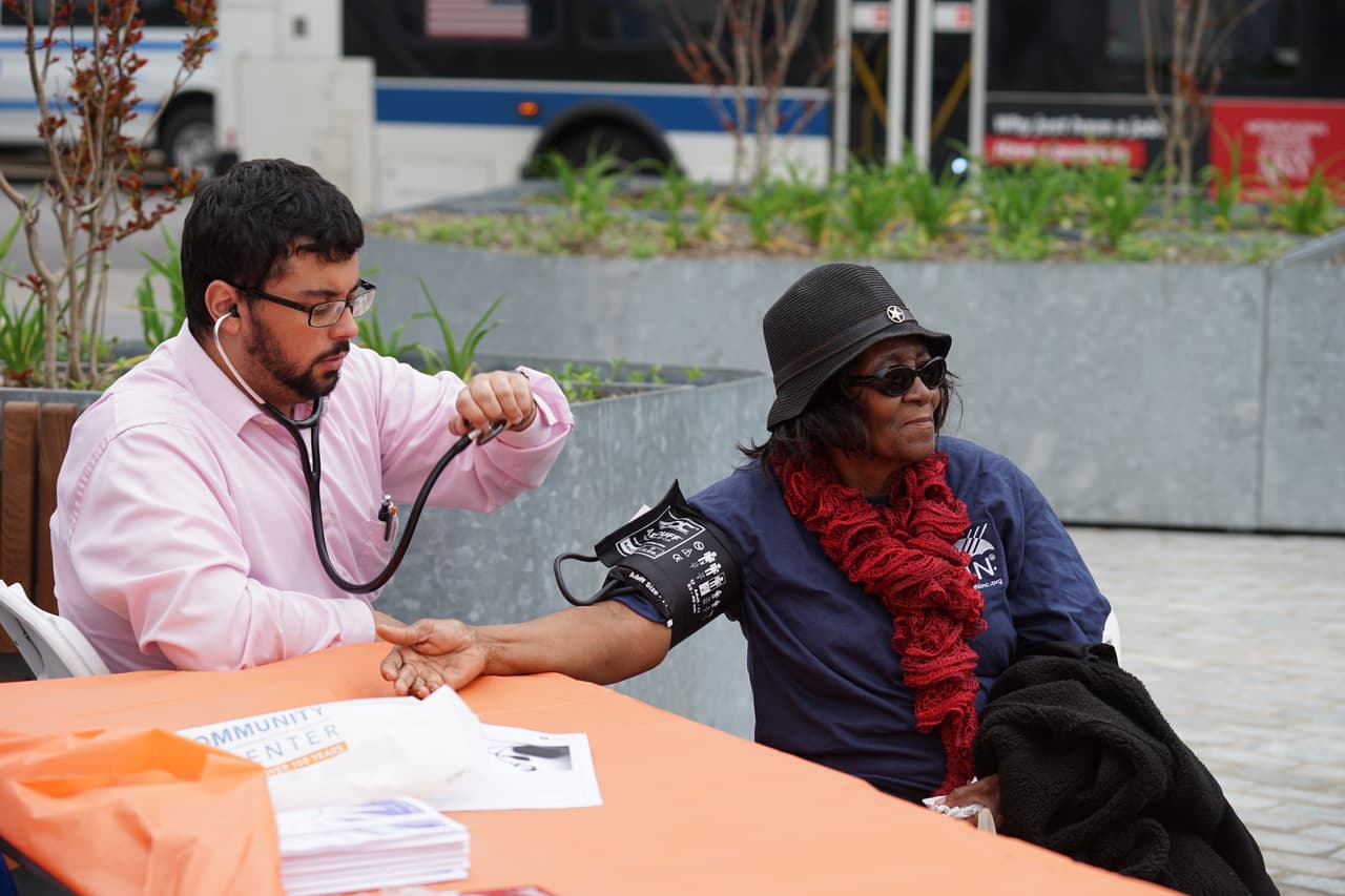 Quienes llegaron también pudieron tener ayuda médica durante el Dia de la Salud.