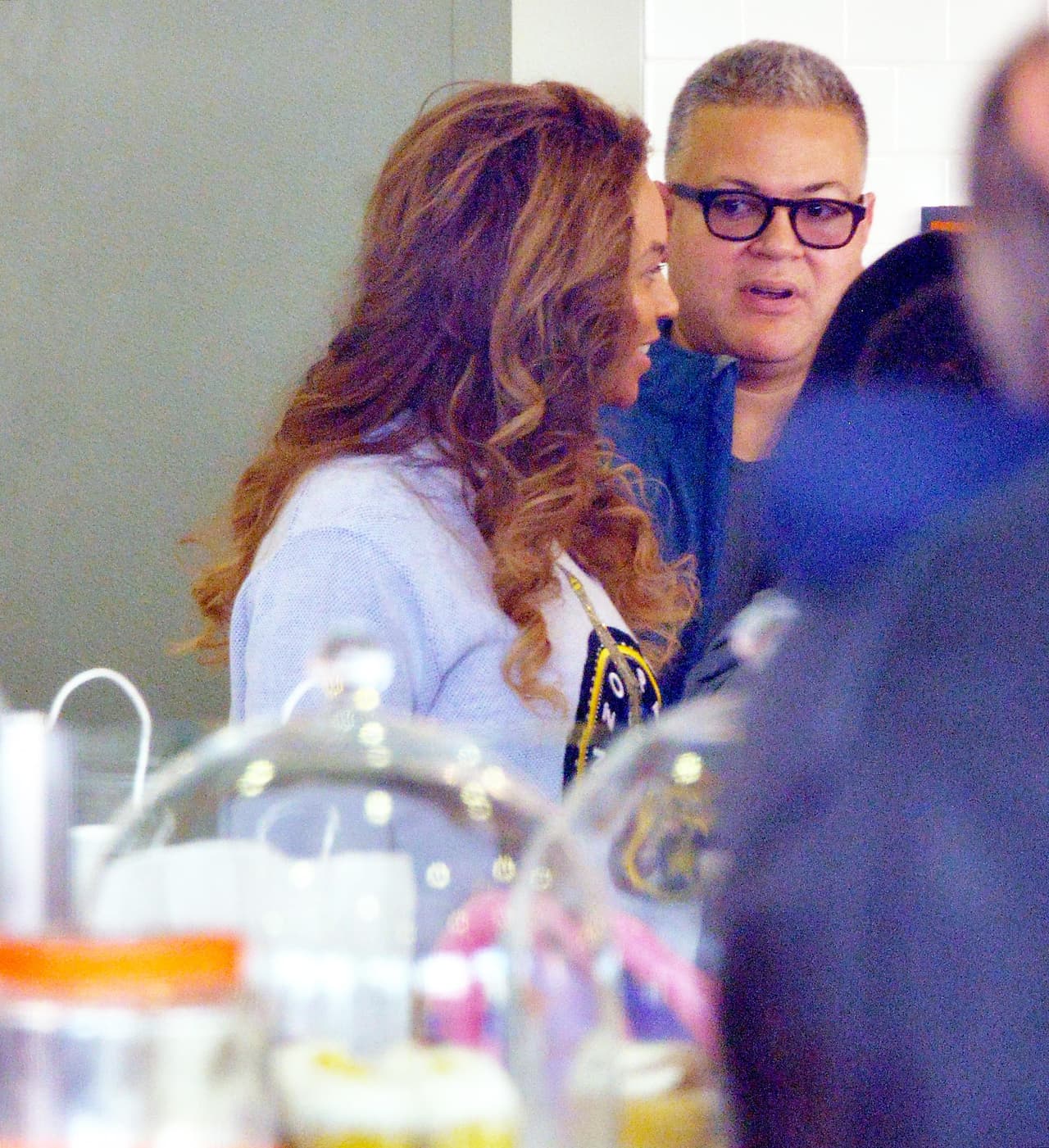 Y nos morimos por saber si es verdad o solo es la ropa holgada de la cantante.