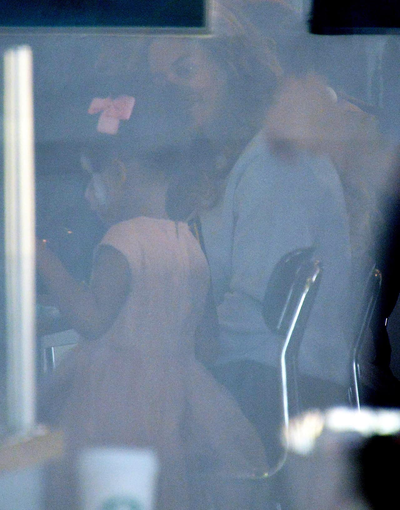 Un lindo vestido rosa fue el elegido por la pequeña para la celebración.