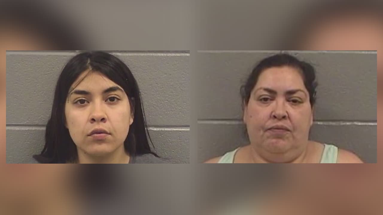 El 
<b>19 de agosto de 2019</b> 
<b>comparecen</b> nuevamente las dos mujeres acusadas por el asesinato de Marlen Ochoa. Sorprende que, ante la Corte, 
<b>se declaren no culpables</b>.