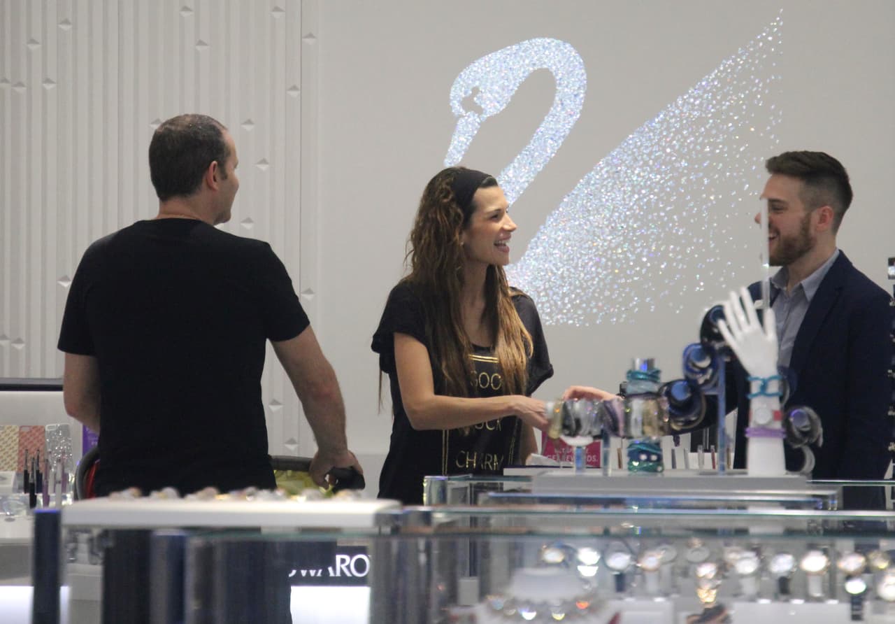 Cristy se ve muy bien de mamá. ¡Nos encanta verla tan sonriente!