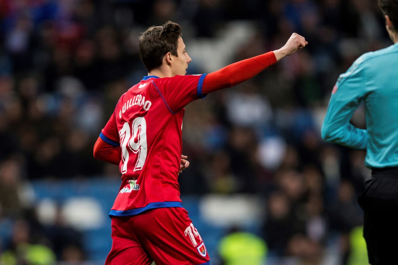 GRAF1603. MADRID, 10/01/2018.- El delantero del Numancia Guillermo Fernández celebra tras marcar ante el Real Madrid, durante el partido de vuelta de octavos de final de la Copa del Rey que disputan esta noche en el estadio Santiago Bernabéu. EFE/Rodrigo Jiménez