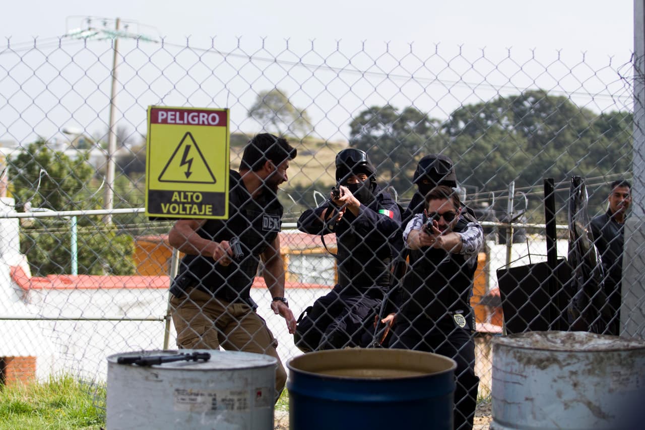 Dave no quería dejarlos escapar de nueva cuenta e hizo frente a la terrible balacera.