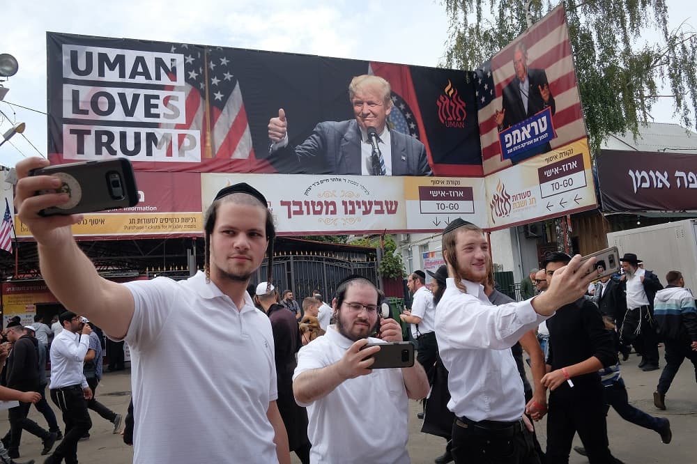 ¿Podrá Trump mantener el decisivo voto evangélico y judio ortodoxo con su agenda pro Israel y antiaborto?