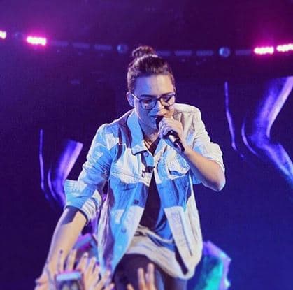 Le gustan los doritos, las aceitunas y el queso.
<br>