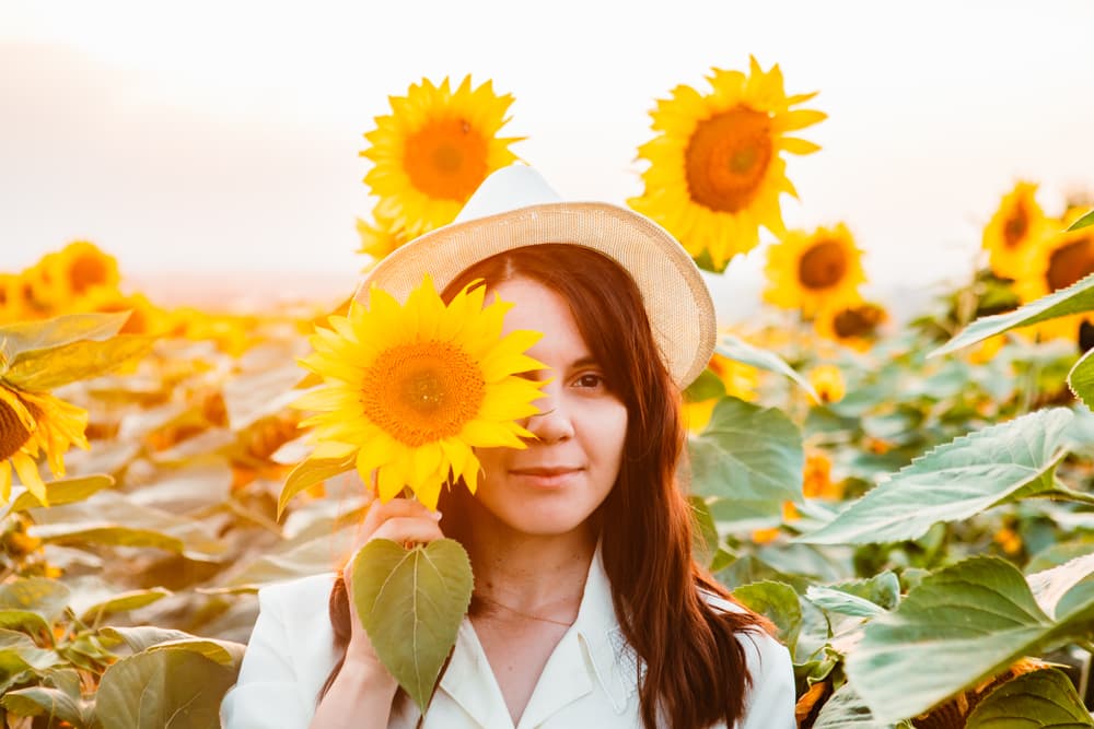 Sacarás adelante todo aquello que hasta ahora estaba paralizado, será un mes de acción y de reacción.
<br>