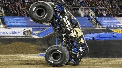 Todo listo para la final mundial de Monster Jam en el Camping World Stadium de Orlando 
