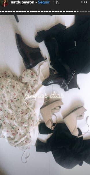 Tras 10 años de amistad, el ahora esposo de Natasha Dupeyrón decidió darle el 'sí' luciendo camisa, chaqueta y un pantalón con cadena en un bolsillo.