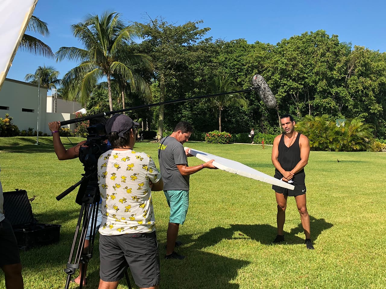 Así es como suceden las cosas detrás de cámaras.