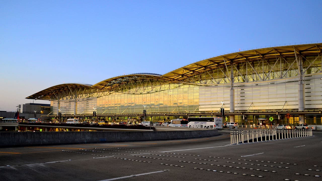 Aeropuerto de San Francisco prevé saturación a partir de este viernes