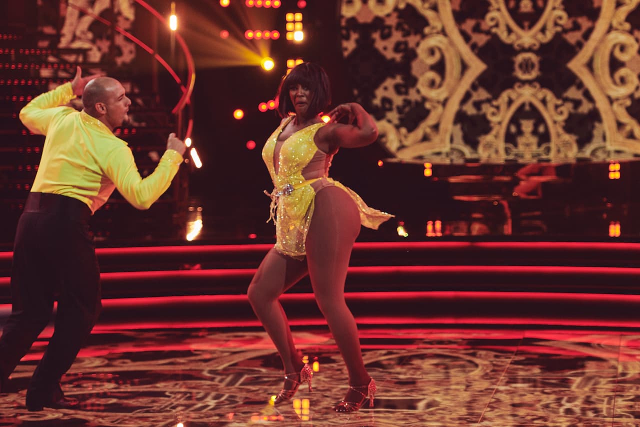 La dominicana aseguró que esta ocasión llega a la competencia con la mentalidad de divertirse, ya no preocupada por ganar, y presentó a sus dos pequeñas gemelas ante las cámaras.