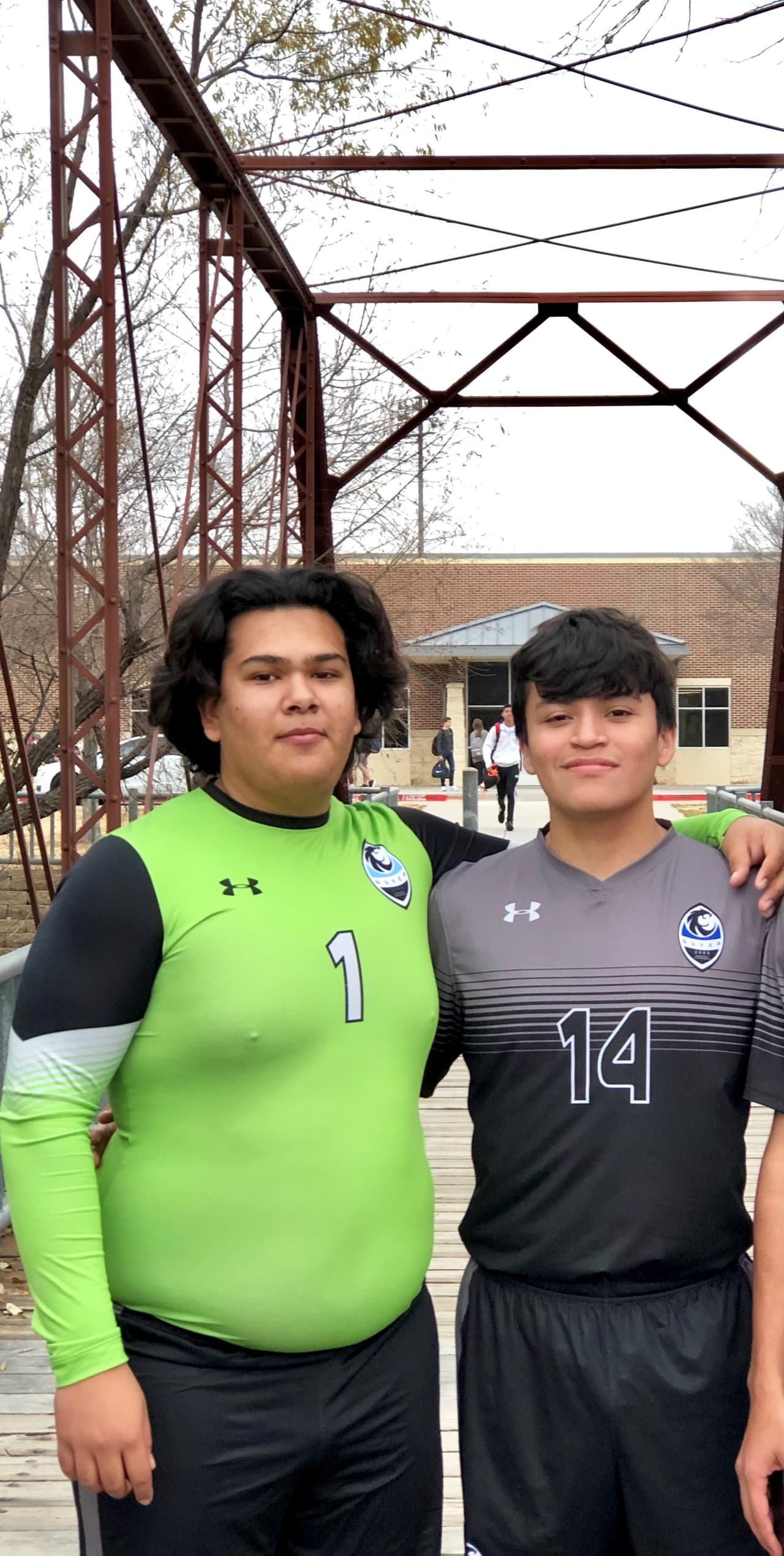 Compañeros de fútbol recuerdan Diego Rivera.