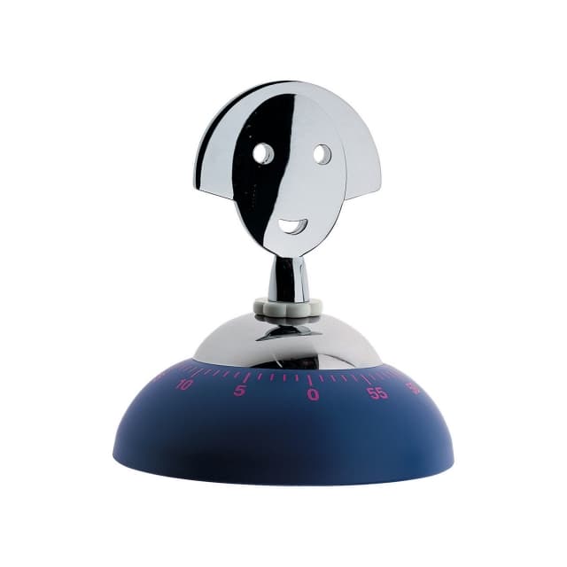 <b>Timer: </b>esta es una herramienta escencial para los reposteros (una disciplina en la que la precisión es fundamental) y para los despistados. Esos 15 minutos de espera pueden rendir mejor si no los calculas al tanteo. 
<b><a href="http://www.alessi.com/es">Alessi </a></b>| $80 dólares